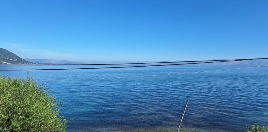 Дом с 4 спальнями в Керкира, Греция №109015