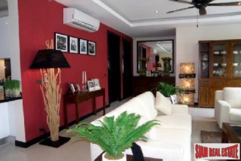 4 chambres Villa à Pattaya, Thailand No. 96471 8