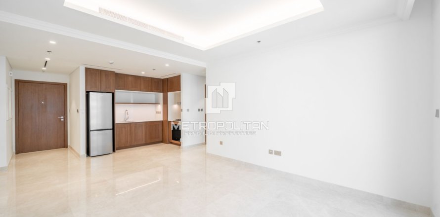 1 dormitorio Apartment en EMAAR Beachfront, UAE No. 119789
