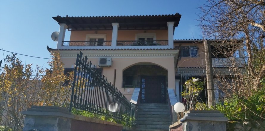 Studio House in Corfu, Greece No. 56116