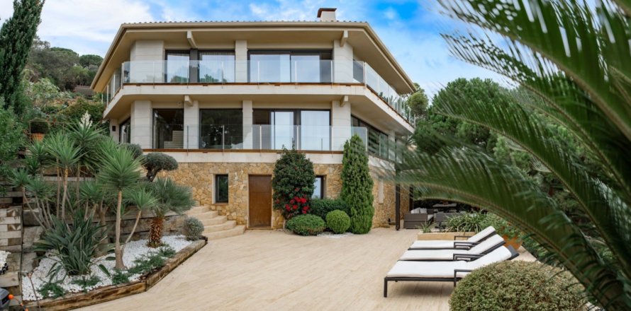 5 dormitorios House en Tossa de Mar, Spain No. 26794