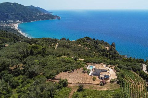 3 bedrooms Villa in Corfu, Greece No. 104913 7