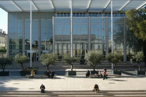 5 bedrooms Villa in Arpaillargues-et-Aureillac, France No. 69484 6