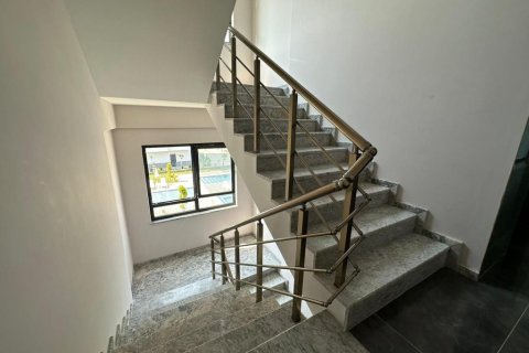 5 rooms Apartment in Tri Phuong, Vietnam No. 22043 15