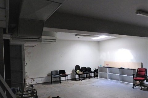 391m² Commercial property en Athens, Greece No. 55773 4