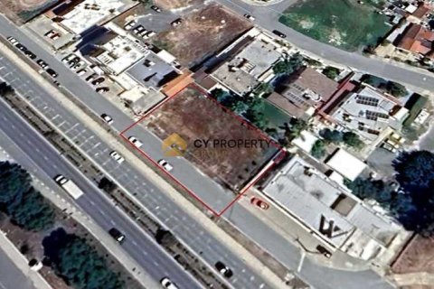 Commercial property à Aradippou, Cyprus No. 41950 1