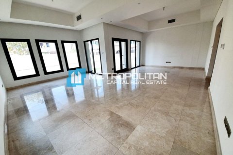 5 bedrooms Villa in Abu Dhabi, UAE No. 117436