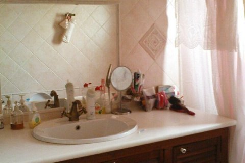 4 bedrooms House in Kalyvia Thorikou, Greece No. 54328 19