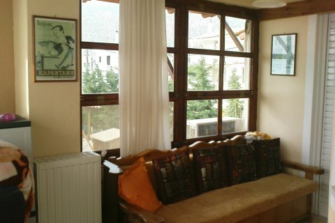 4 bedrooms House in Kalyvia Thorikou, Greece No. 54328 24