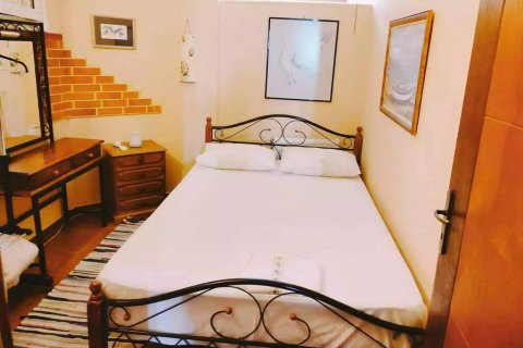 4 bedrooms House in Kalyvia Thorikou, Greece No. 54328 16