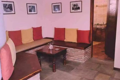 4 bedrooms House in Kalyvia Thorikou, Greece No. 54328 17