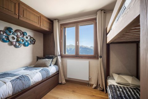 3 bedrooms Apartment in Courchevel, France No. 99729 10