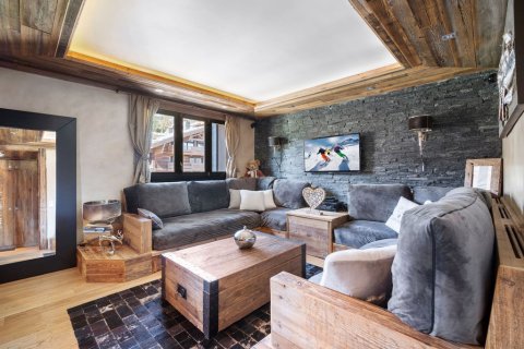 3 bedrooms Apartment in Courchevel, France No. 99729 2