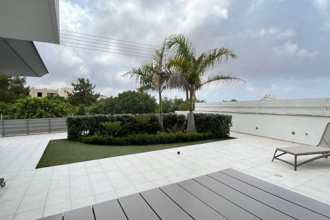 5 bedrooms Villa in Paphos, Cyprus No. 37584 9