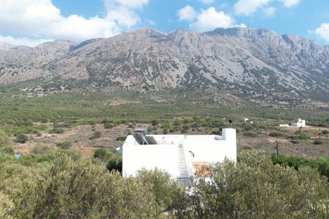 188m² House in Ierapetra, Greece No. 55352 3