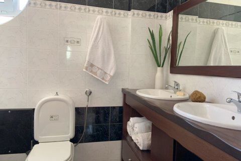 188m² House in Ierapetra, Greece No. 55352 15