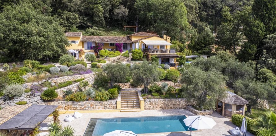 Дом с 5 спальнями в Ле Тинье, Франция №37769