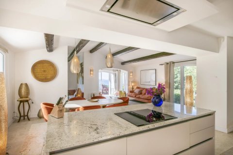 Дом с 5 спальнями в Ле Тинье, Франция №37769 10