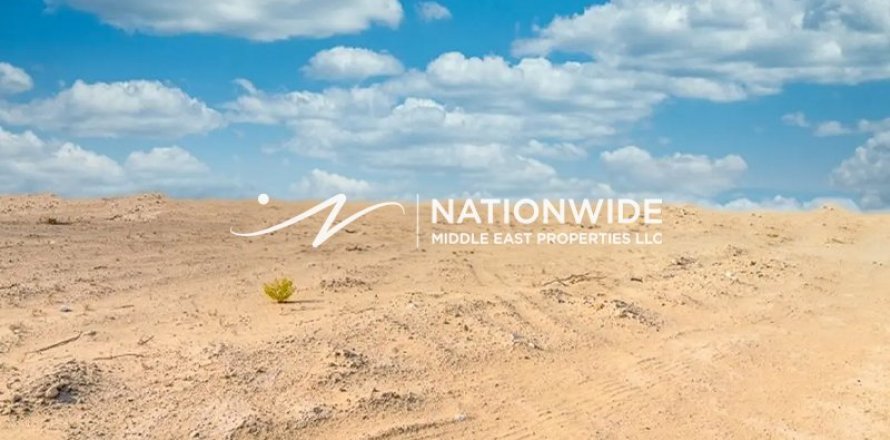 375m² Land in Abu Dhabi, UAE No. 122061