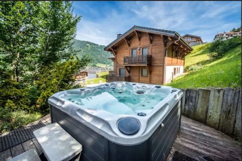 6 bedrooms House in Morzine, France No. 99640 24