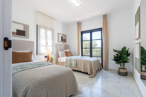 6 bedrooms Villa in Tan Xuan, Vietnam No. 92331 21