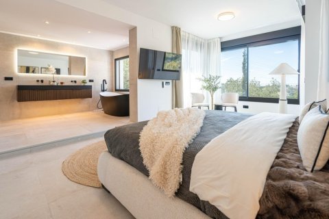 6 bedrooms Villa in Tan Xuan, Vietnam No. 92331 12