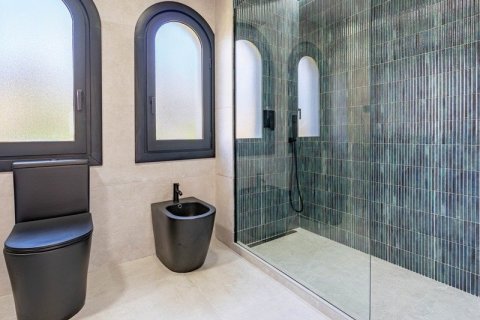 6 bedrooms Villa in Tan Xuan, Vietnam No. 92331 18