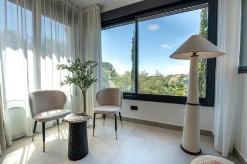 6 bedrooms Villa in Tan Xuan, Vietnam No. 92331 13