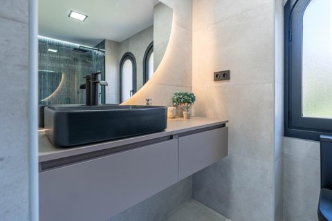 6 bedrooms Villa in Tan Xuan, Vietnam No. 92331 19