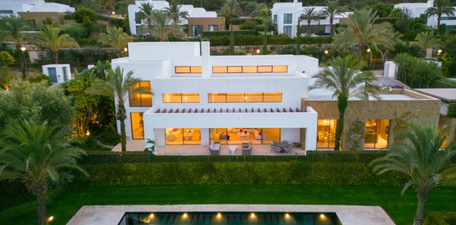 5 dormitorios Villa en Casares, Spain No. 111208