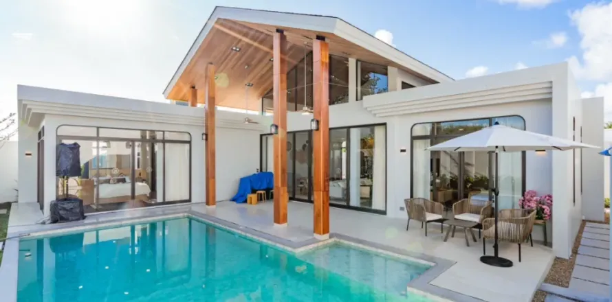 4 bedrooms Villa in Phuket, Thailand No. 64992