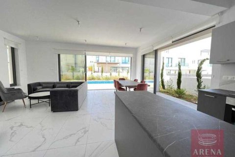 3 bedrooms Villa in Famagusta, Cyprus No. 31292 7