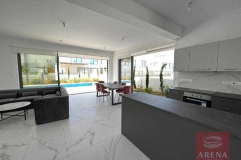 3 bedrooms Villa in Famagusta, Cyprus No. 31292 8