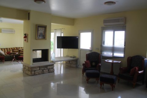 5 bedrooms Villa in Limassol, Cyprus No. 105853 3