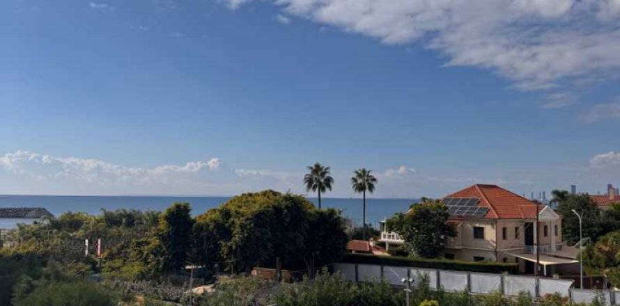 3 dormitorios Apartment en Parekklisia, Cyprus No. 34544