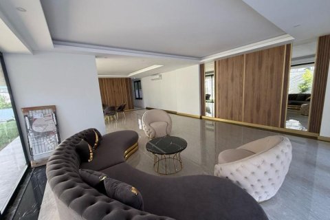 2 rooms Apartment in Chau Lang, Vietnam No. 81600 9