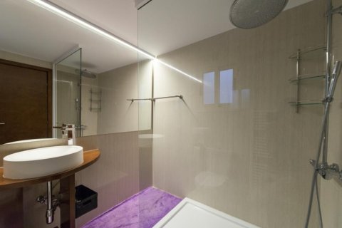 4 dormitorios Apartment en Limassol, Cyprus No. 105723 8