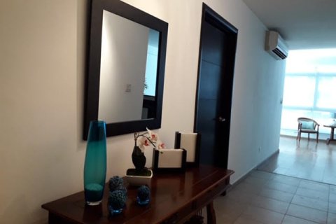 1 bedroom Apartment in Panama City, Panama No. 113318 9