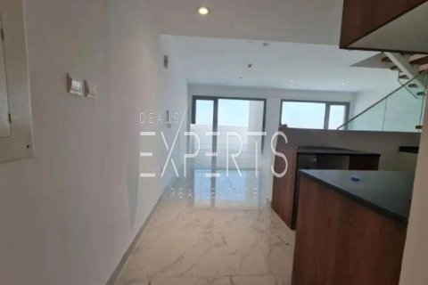 3 dormitorios Apartment en Oasis Residences, UAE No. 129623