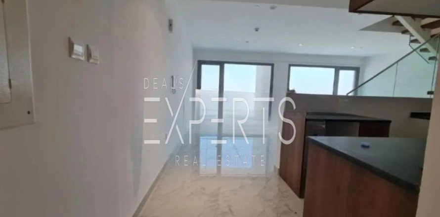 3 dormitorios Apartment en Oasis Residences, UAE No. 129623