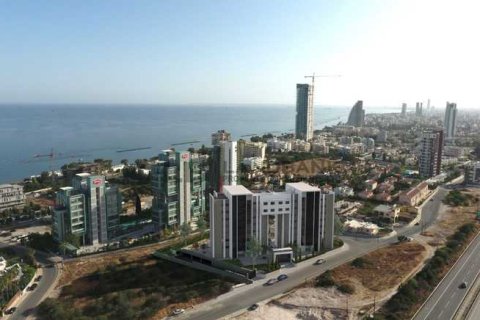 2 bedrooms Apartment in Agios Tychonas, Cyprus No. 66162 7