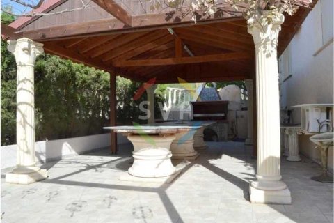 Вилла с 5 спальнями в Лимассол, Кипр №83253 2