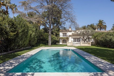 5 bedrooms House in Antibes, France No. 100260 14