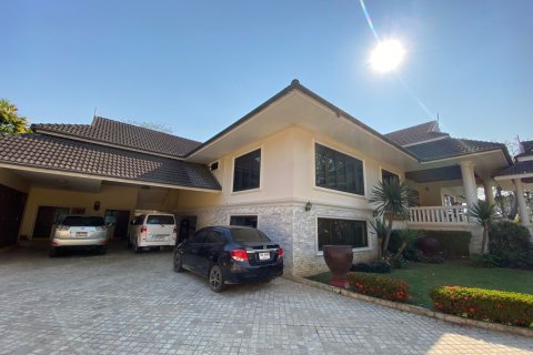 5 bedrooms House in Chiang Mai, Thailand No. 97522 5