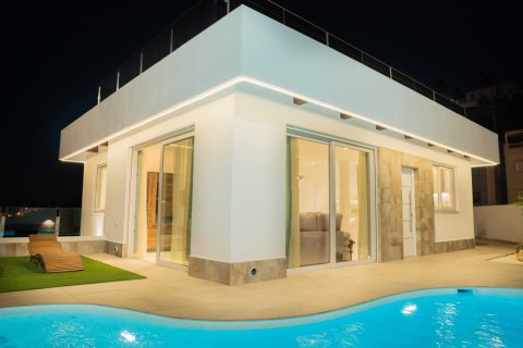 3 chambres Villa à Ciudad Quesada, Spain No. 128765