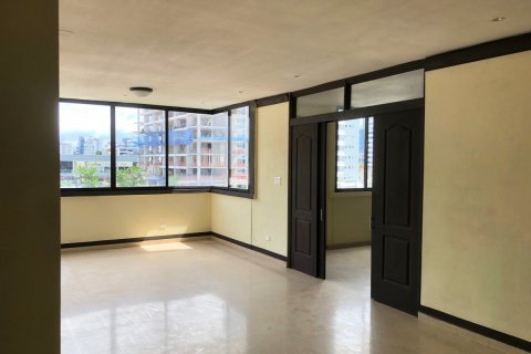 3 bedrooms Apartment in Panama City, Panama No. 109743 1