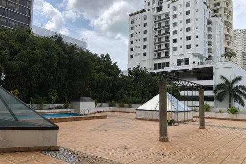 3 bedrooms Apartment in Panama City, Panama No. 109743 15
