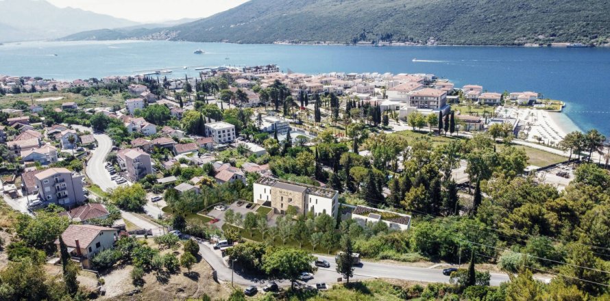 1 bedroom Apartment in Kumbor, Montenegro No. 81123