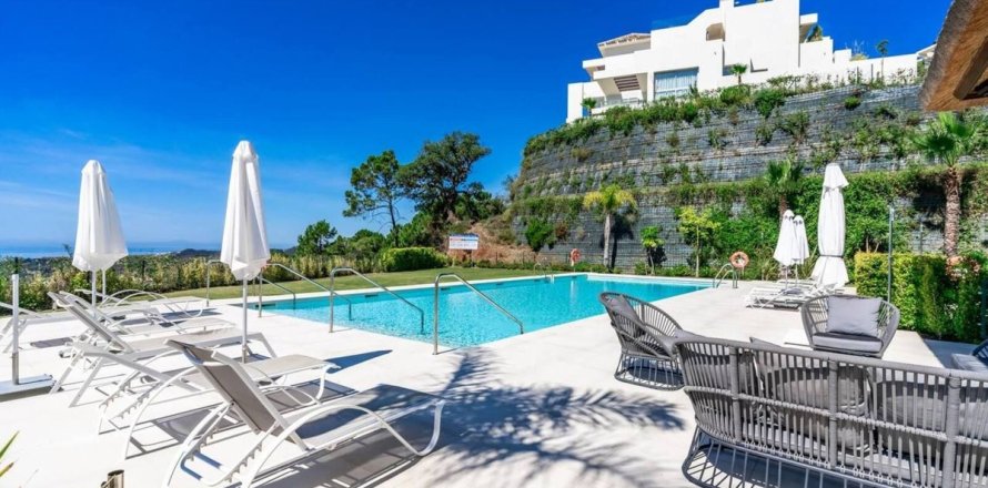 Квартира с 4 спальнями в Бенахавис, Испания №111033