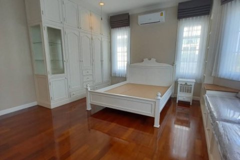 4 bedrooms Villa in Bang Na, Thailand No. 96993 8
